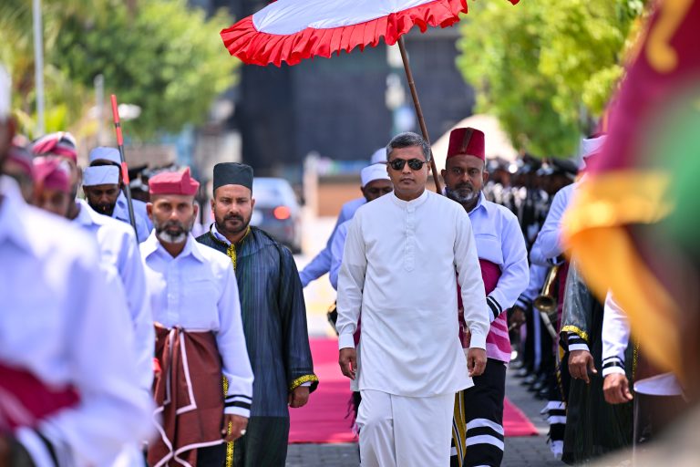 High Commissioner Mohamed Rizvi Hassen presents Letters of Credence to the President of the Republic of Maldives