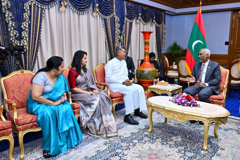 High Commissioner Mohamed Rizvi Hassen presents Letters of Credence to the President of the Republic of Maldives